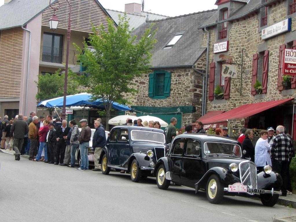 Auberge Du Chateau Châteauneuf-dʼIlle-et-Vilaine Bagian luar foto